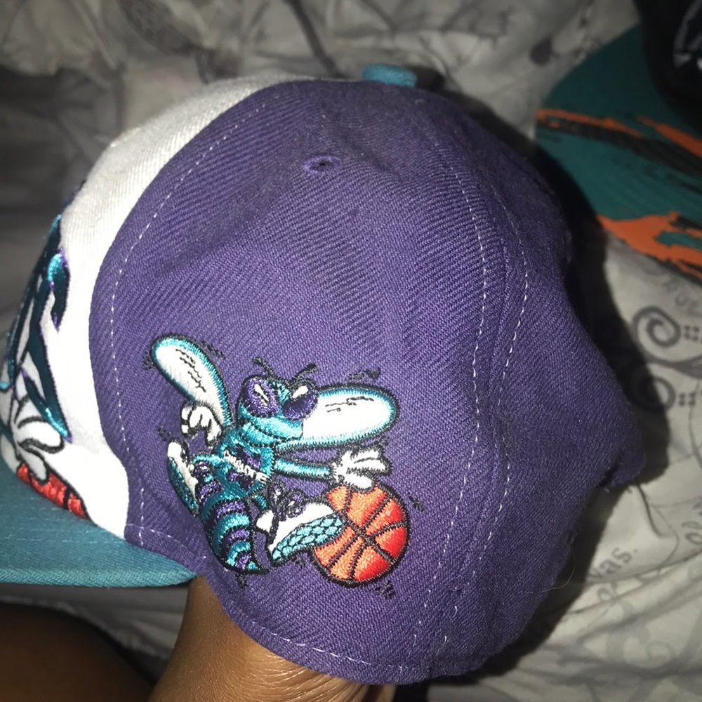 hat - Picture 2 of 2